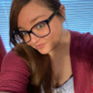 Meet your Posher, Desiree